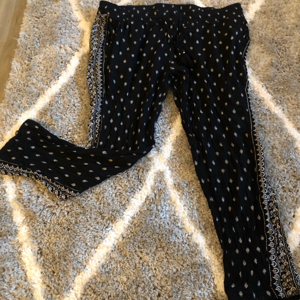 Draw-string tassel pants